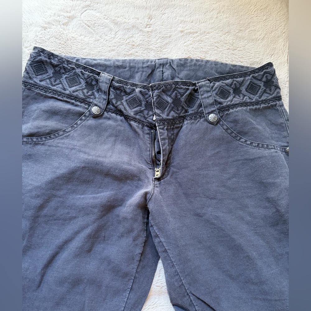 Athleta Gray/charcoal colored linen pants size 10-12 women’s